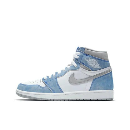 Air Jordan 1 Retro High OG HYPER ROYAL